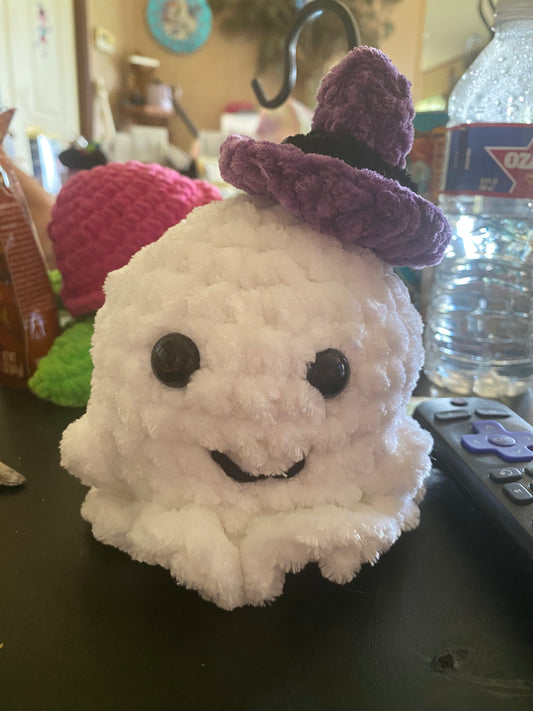 Ghost with witch hat